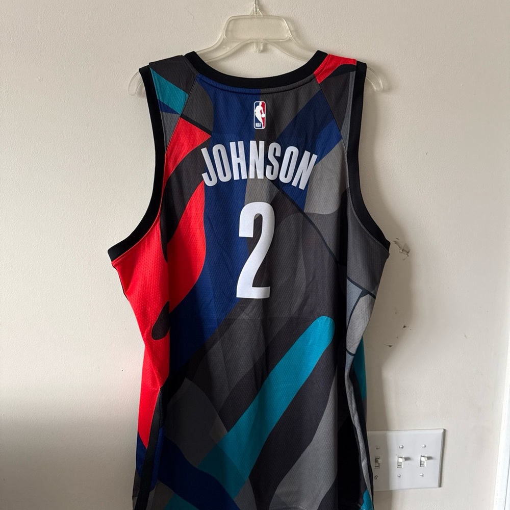 Men’s Nike Cam Johnson #2 Brooklyn Nets KAWS 2023 City Edition Jersey Sz 52 NWT - Picture 7 of 7